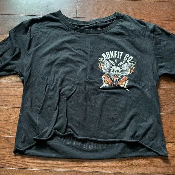 Rokfit Co Black Graphic Crop Top - Picture 3 of 5